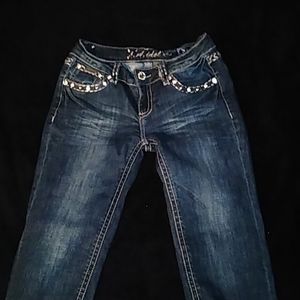 LA idol cropped jeans